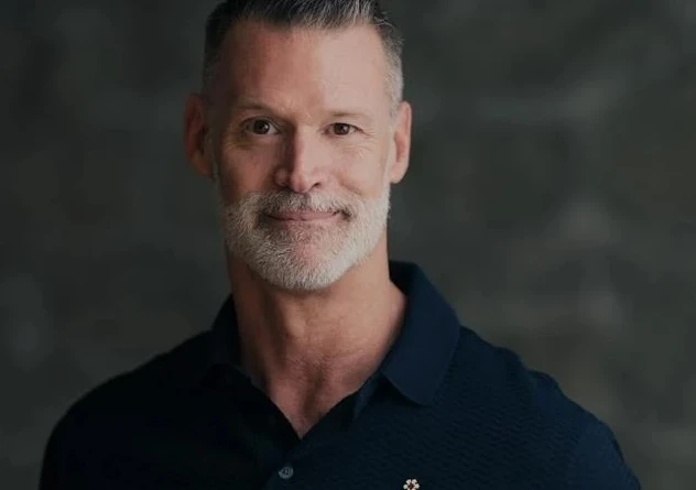 Mark Tewksbury copie