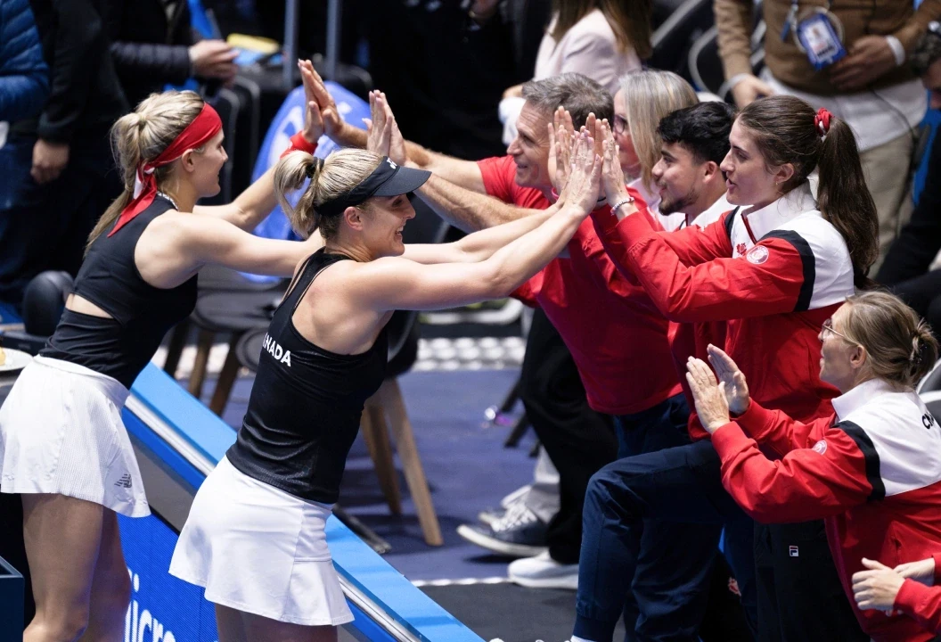 Mental health pledge Hero Banner 1056x720