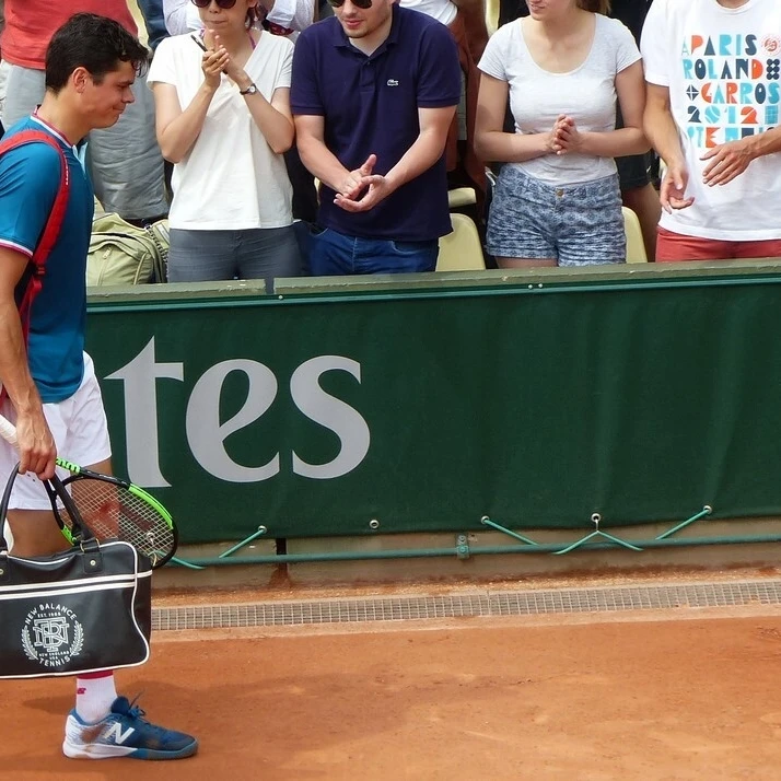 Raonic walks off court RG 17