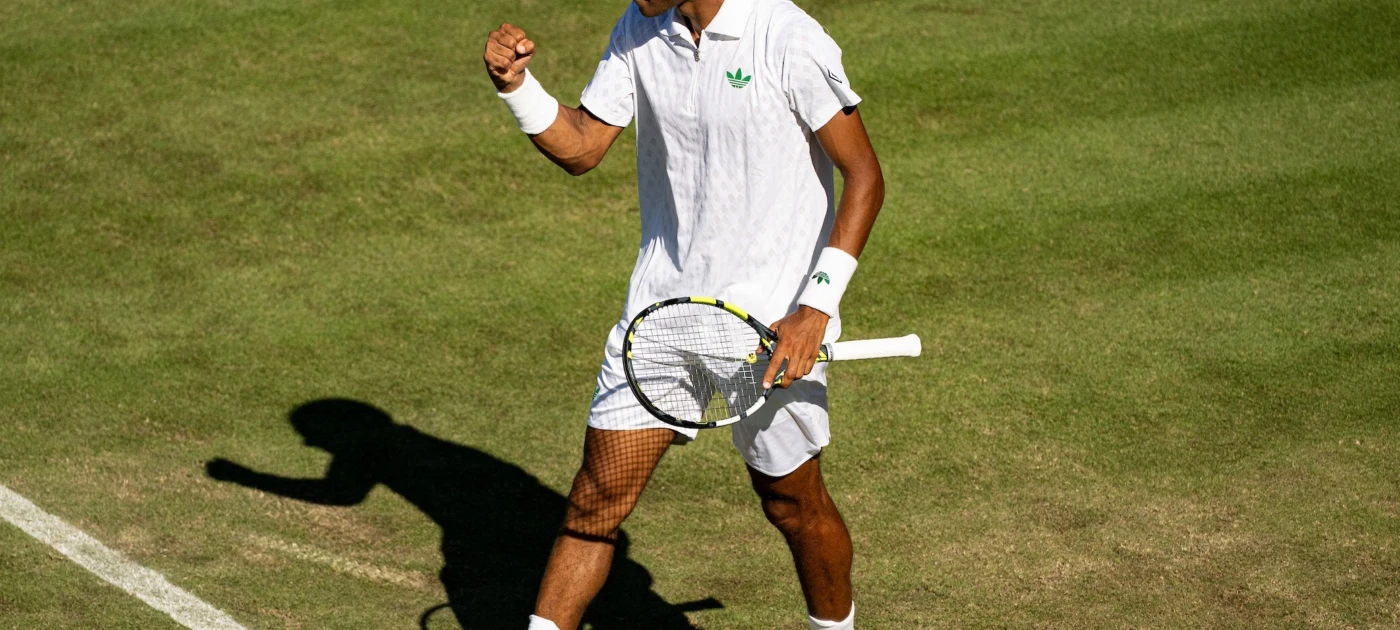 Auger-Aliassime saves day for Canadians at Wimbledon; Shapovalov retires