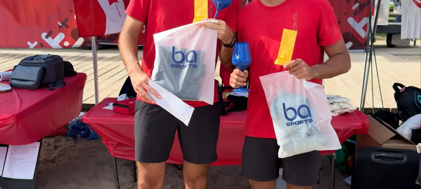 Frugoni et Parke-Bédard prennent les bouchées doubles aux Championnats canadiens de tennis de plage