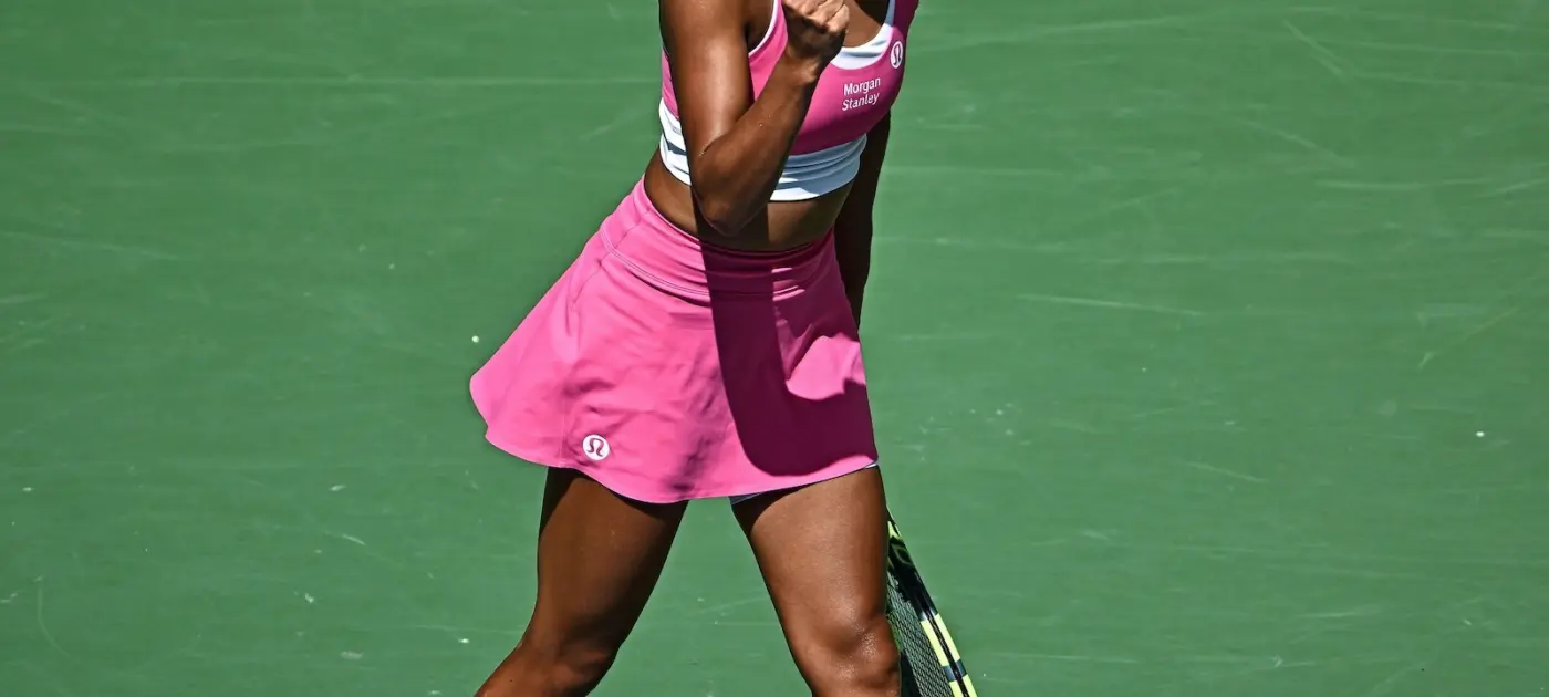 Fernandez Repeats Against Andreeva in Singapore Quarters