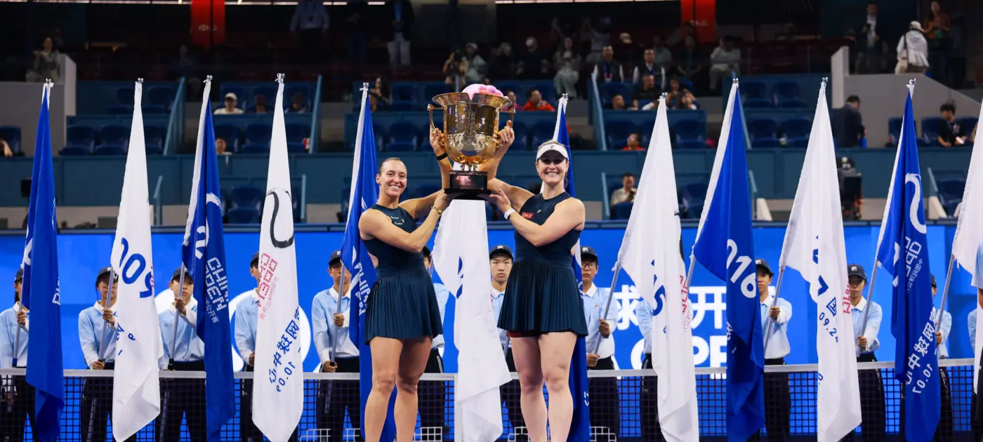 Dabrowski, Stefani beat top seeds Siniakova, Zhang to win China Open