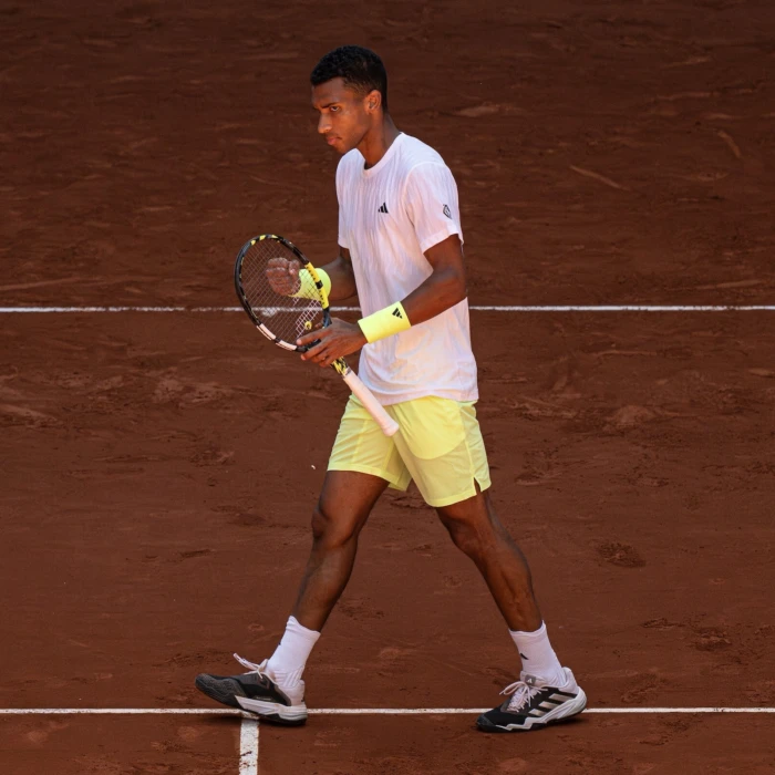 Felix Auger-Aliassime off to semifinal after lengthy match at Hamburg Open