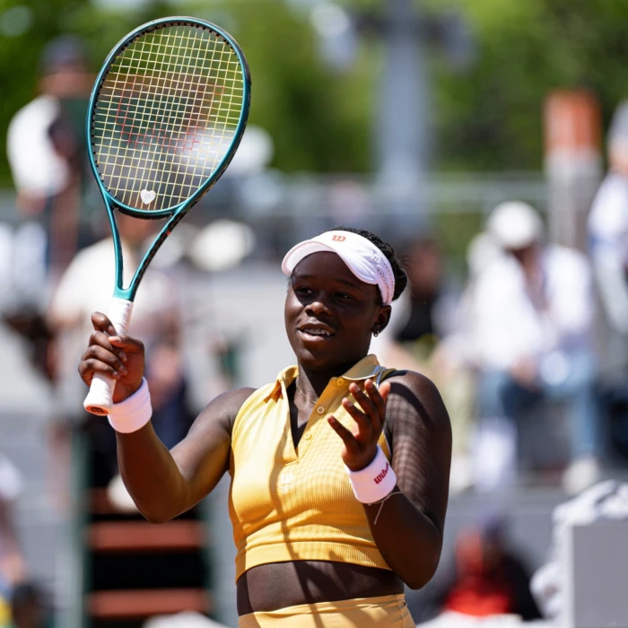 Victoria Mboko with first Grand Slam match win at Roland-Garros; Fernandez eliminated