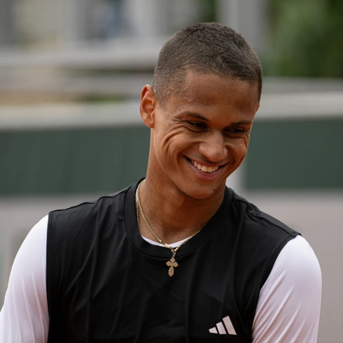 Diallo Stuns Cerundolo; Shapovalov Reaches Roland-Garros Round Two