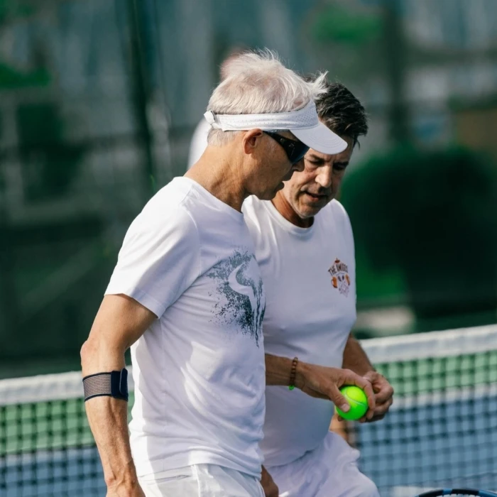 Les nouvelles du tennis des maîtres par ABRYSVO : Les Canadiens se défendent bien à Montréal et à Vancouver