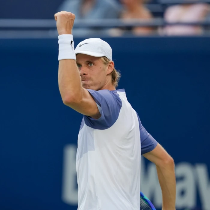 Victoire en trois manches pour Shapovalov au premier tour des Internationaux des États-Unis
