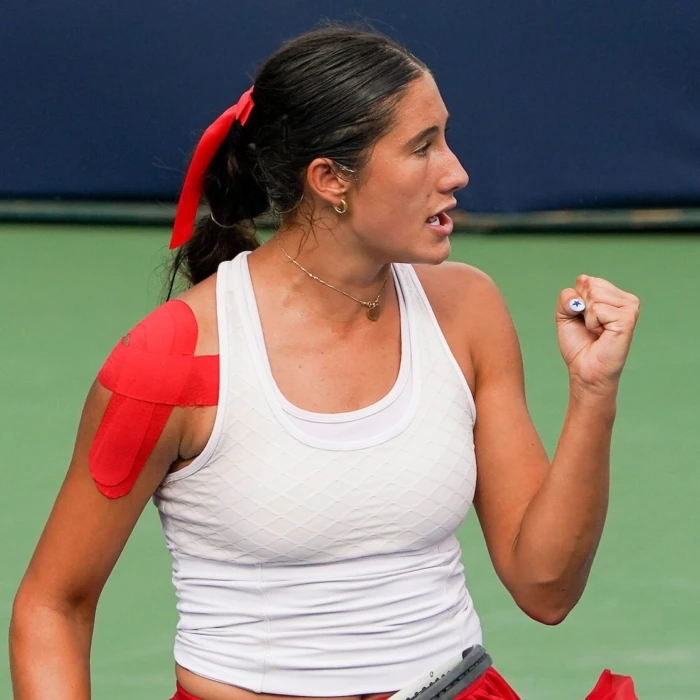 University Update: Brace Leads Canadians into NCAA season.