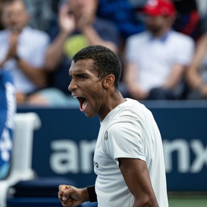 Auger-Aliassime Victorious in Shanghai Round Three; Shapovalov Eliminated