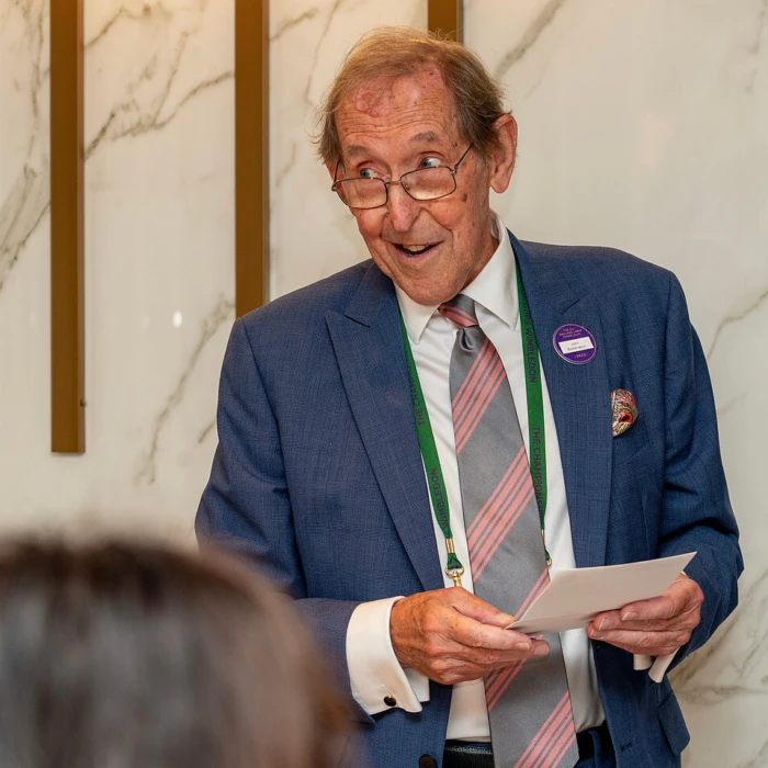 Hommage à John Beddington : pionnier du tennis canadien et grand bâtisseur