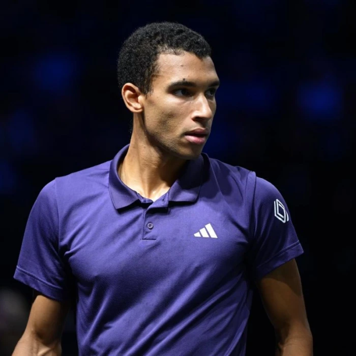 Une défaite contre Sinner pour Auger-Aliassime aux Finales de l’ATP