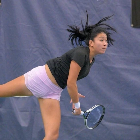 Les nouvelles du tennis universitaire : la percée de Dong à la NCAA