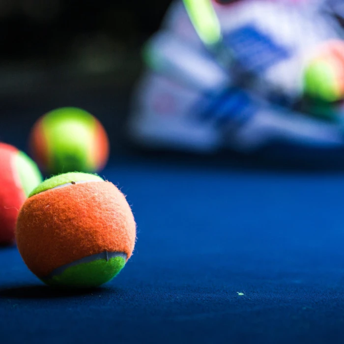 Donner une seconde vie aux balles de tennis : Tennis Canada accélère ses efforts en développement durable