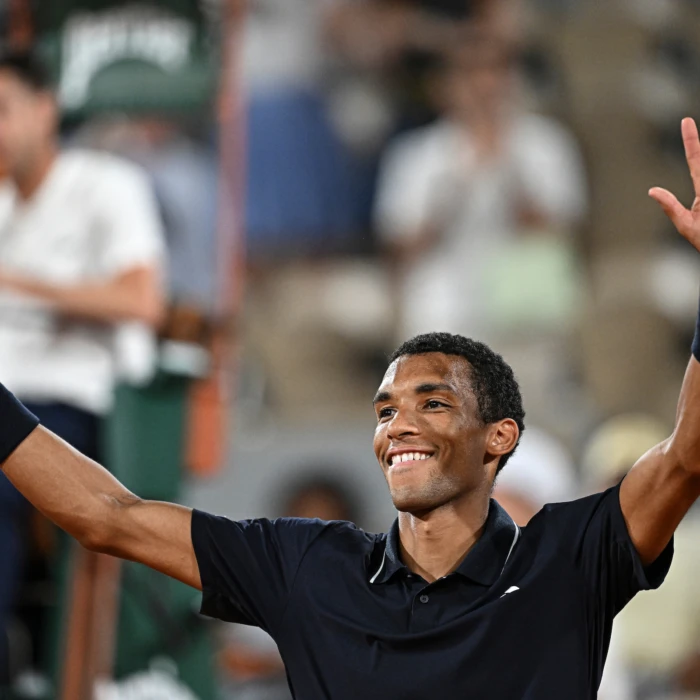 Survol du lundi : La porte est grande ouverte pour Auger-Aliassime à Roland-Garros