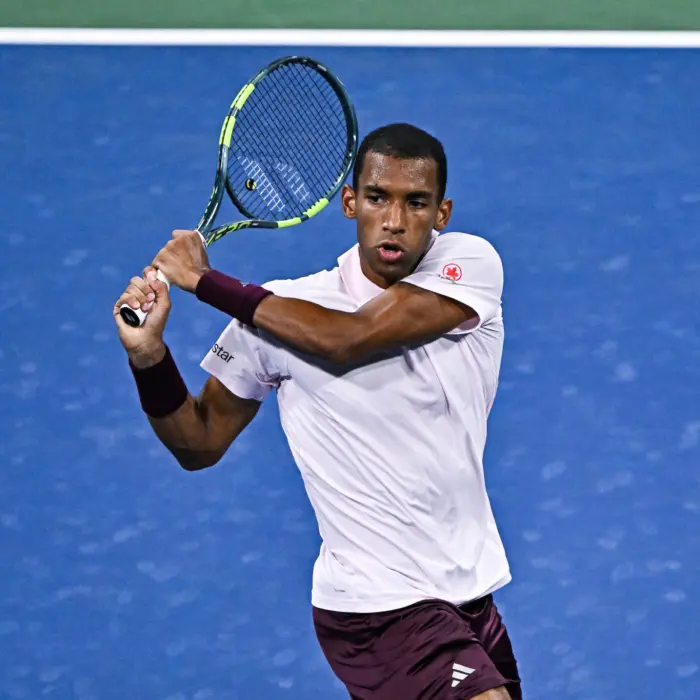 Auger-Aliassime peine au deuxième tour des Internationaux des États-Unis