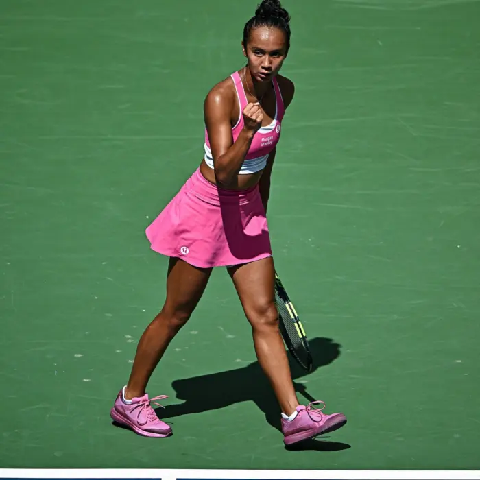 Fernandez Repeats Against Andreeva in Singapore Quarters