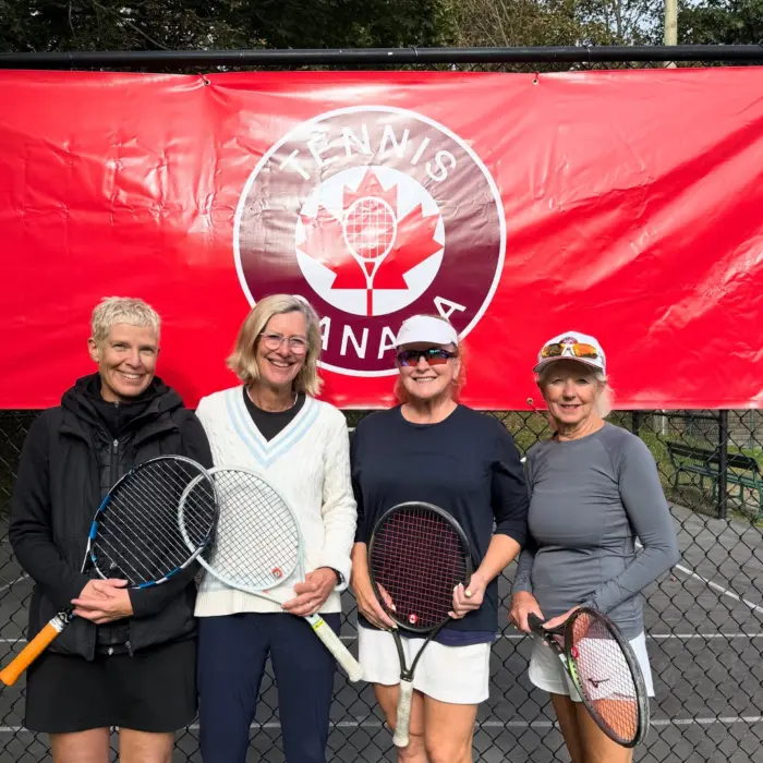 Les nouvelles du tennis des maîtres par ABRYSVO : Les Canadiens dominent à Dartmouth