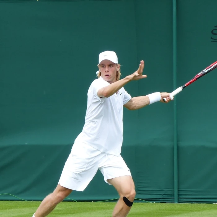 Tebbutt: Abanda alone after day one
