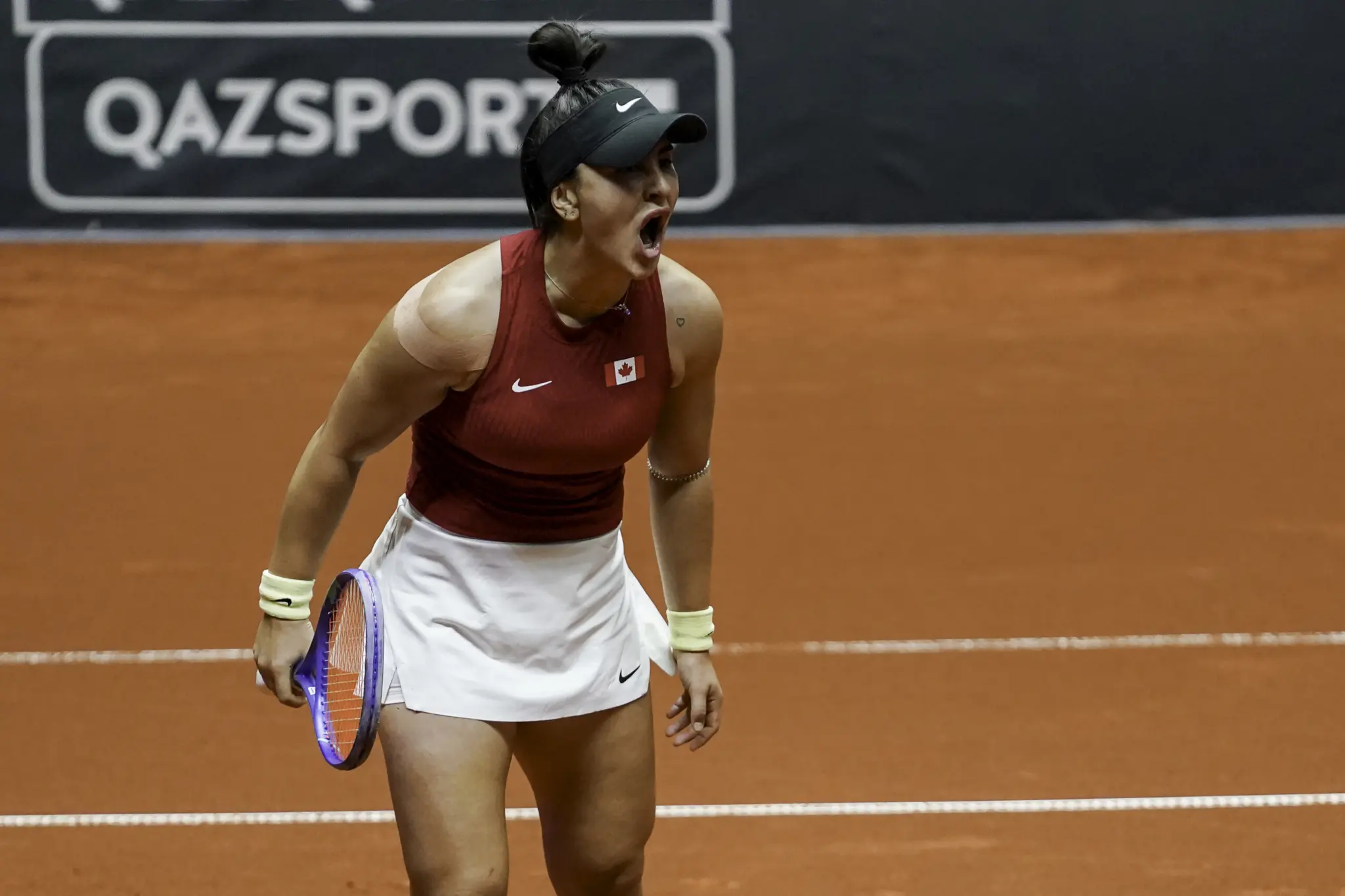 CHAMPAGNE SJ Bianca Andreescu23