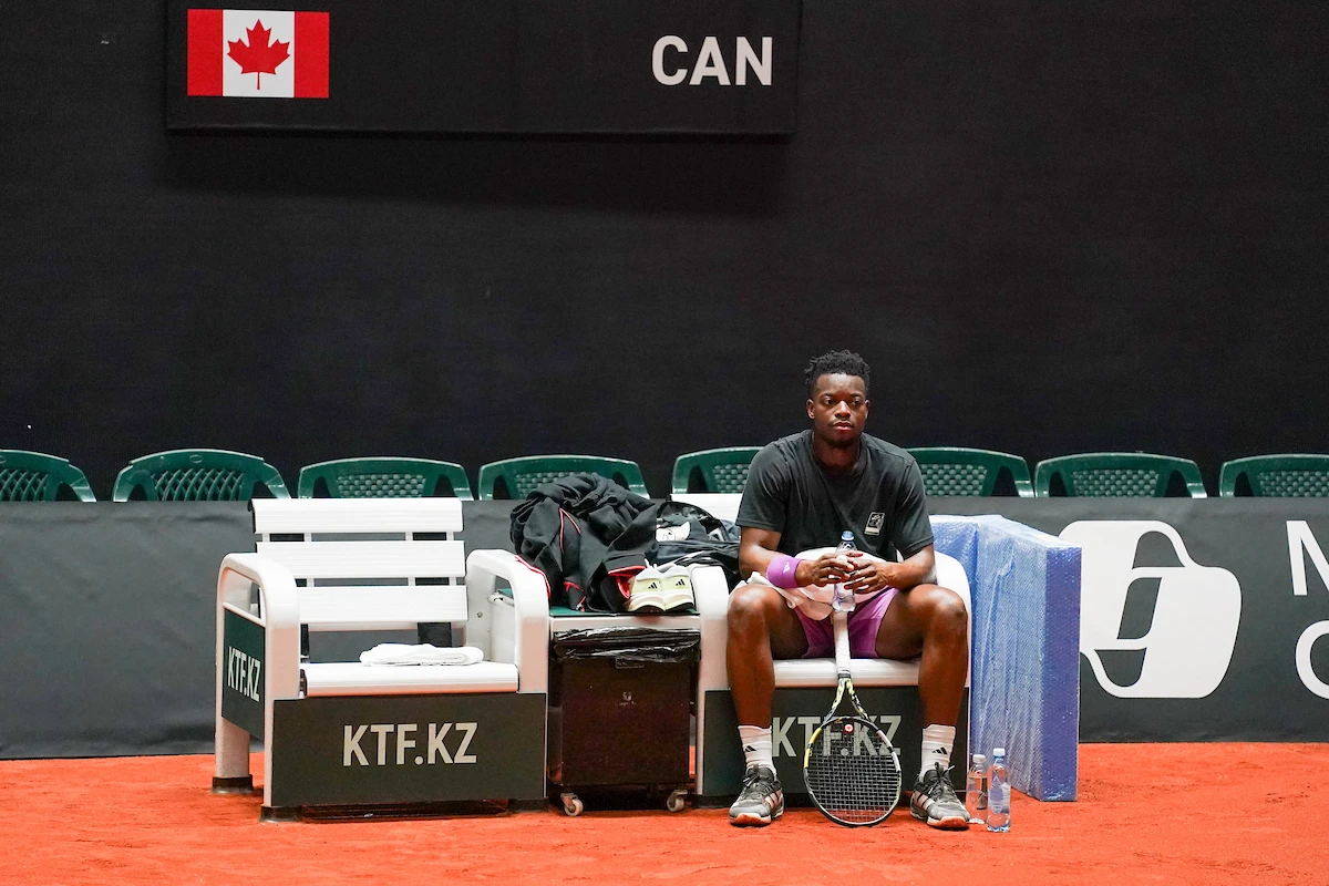 CHAMPAGNE SJ Nicaise Muamba4