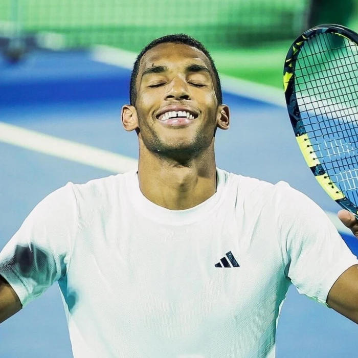 Auger-Aliassime Denied Another Title by Tsitsipas in Dubai