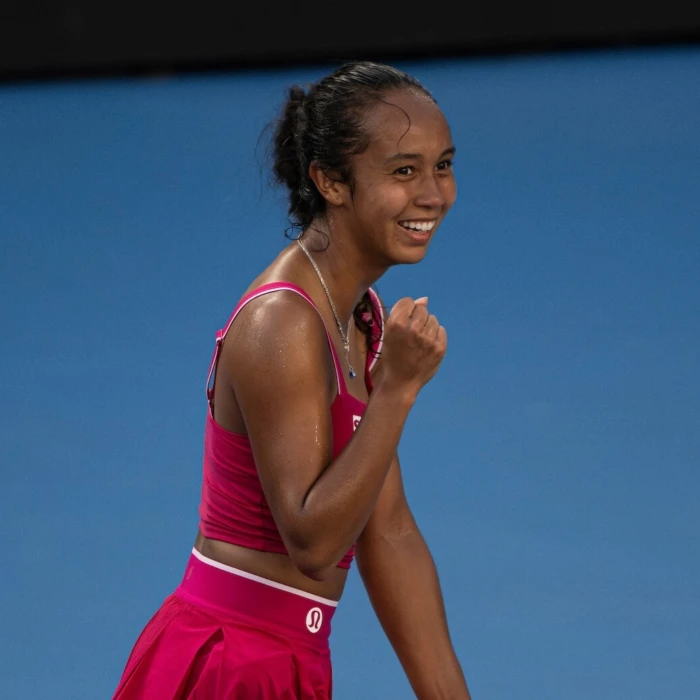 Fernandez Finally Reaches Australian Open Third Round; Auger-Aliassime Slips Up