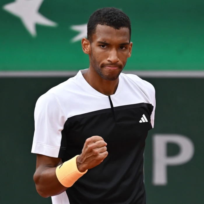 Auger-Aliassime Overwhelms Shelton; Shapovalov, Andreescu Out of French Open