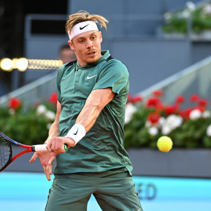 Shapovalov overwhelms Etcheverry to reach third round in Madrid