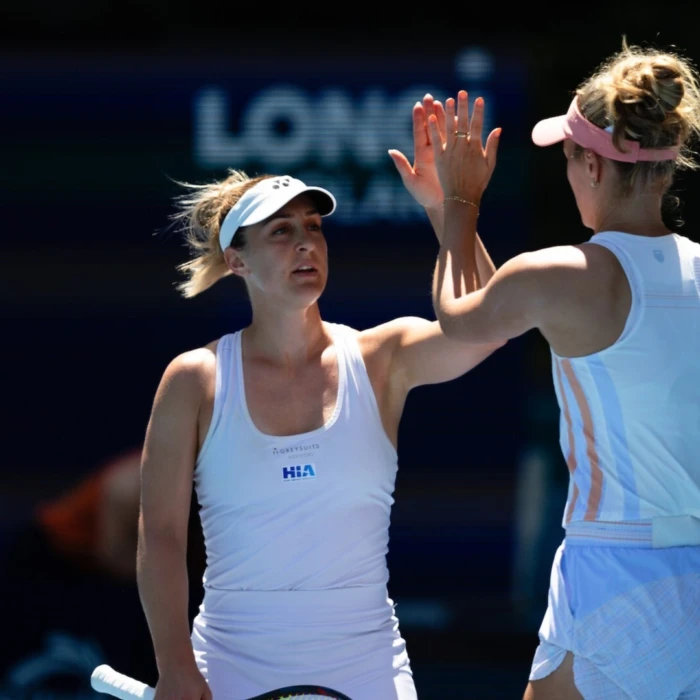 Survol du lundi : Dabrowski passe tout près à Miami