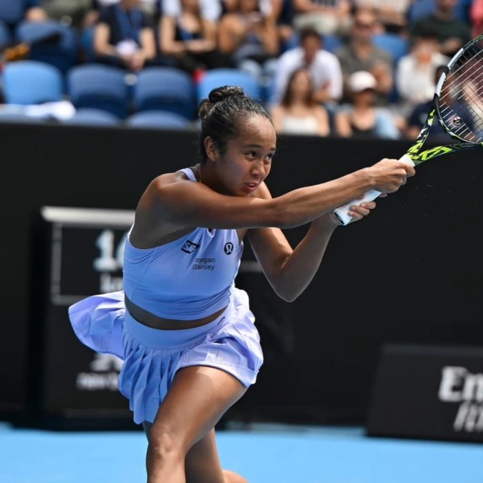 Fernandez Stumbles Against Paolini in Dubai Second Round