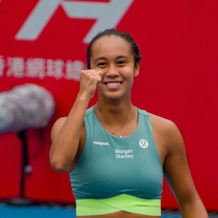 Fernandez, Dabrowski Both Advance to Finals in Asia