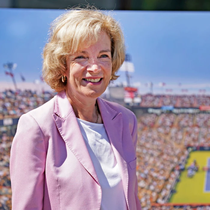 Carlota Lee receives Tennis Canada's inaugural Prix Jacqueline L. Boutet Award