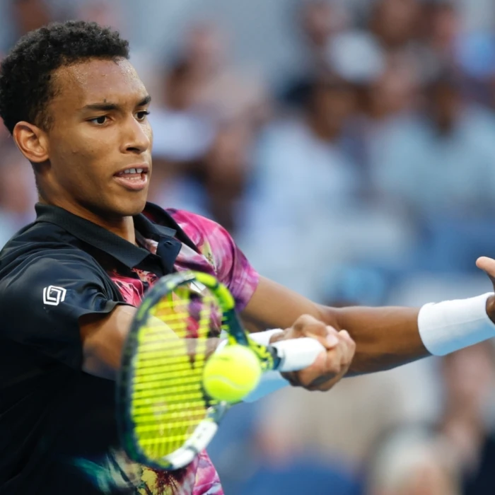 Auger-Aliassime outguns Pospisil in all-Canadian Australian Open clash
