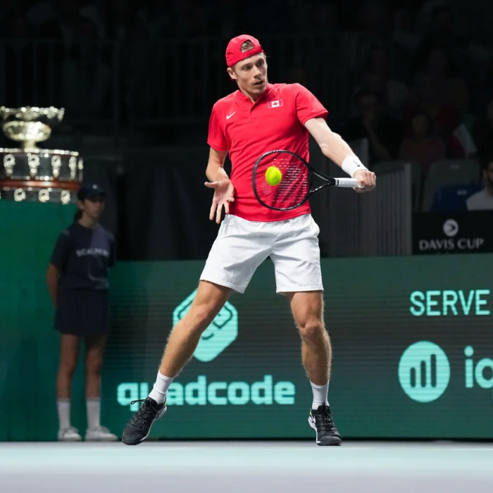 Auger-Aliassime, Pospisil send Canada past Italy into Davis Cup final