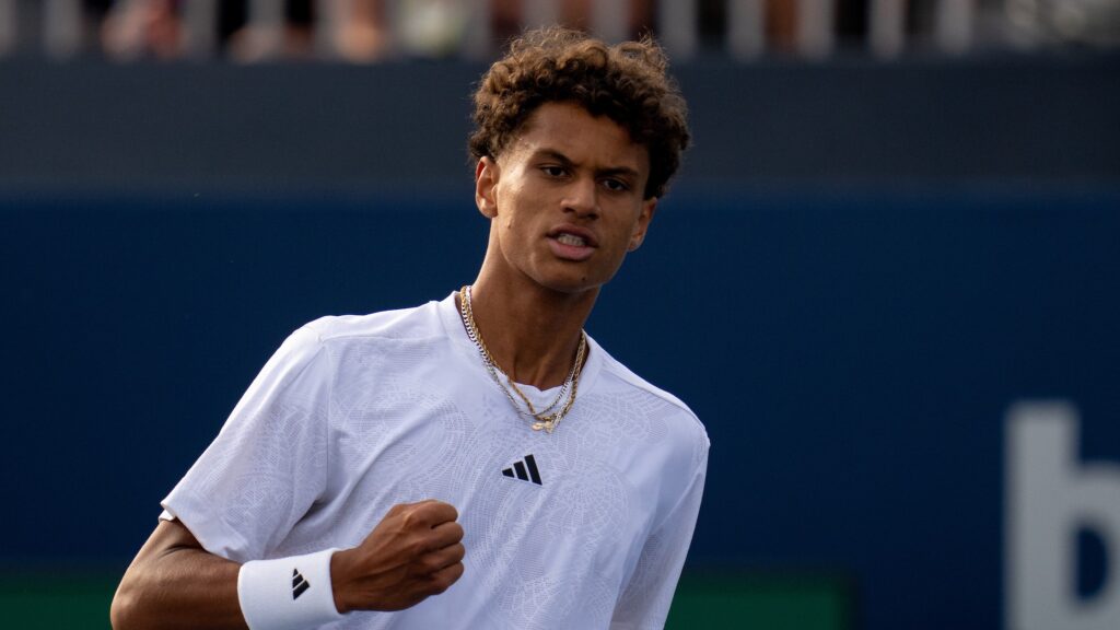Gabriel Diallo pumps his fist.